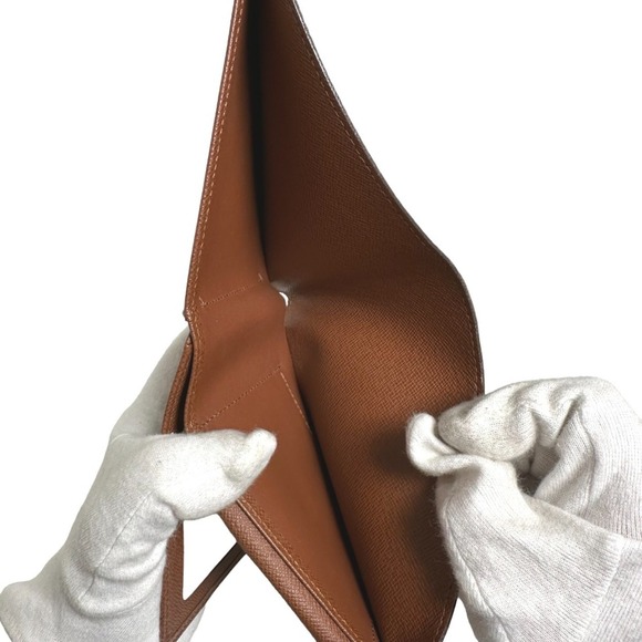 LOUIS VUITTON Brown Monogram Wallet - Picture 16 of 16